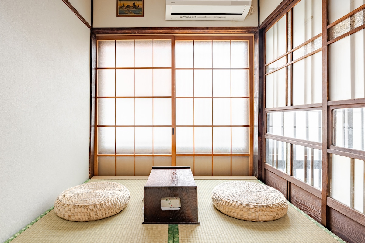 Tatami living room at Hanagawaya Asakusa
